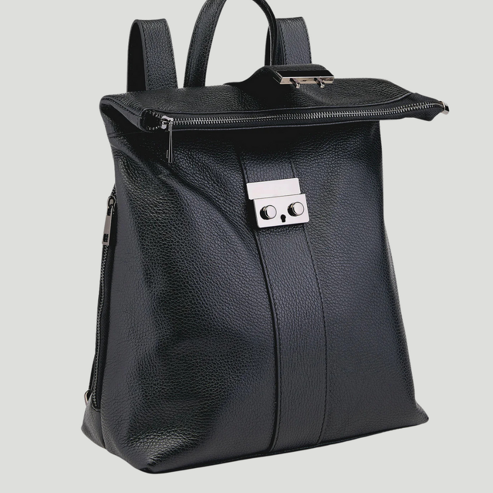 
                      
                        Borsa Zaino in vera Pelle "Raffaello" - Praticità ed eleganza - Colore Nero
                      
                    