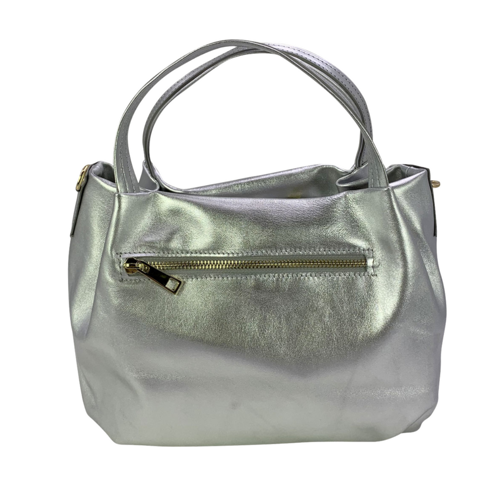 
                      
                        Borsa in vera Pelle "Aurora Metal " - Morbida Pelle Laminata - Colore Argento Laminato
                      
                    