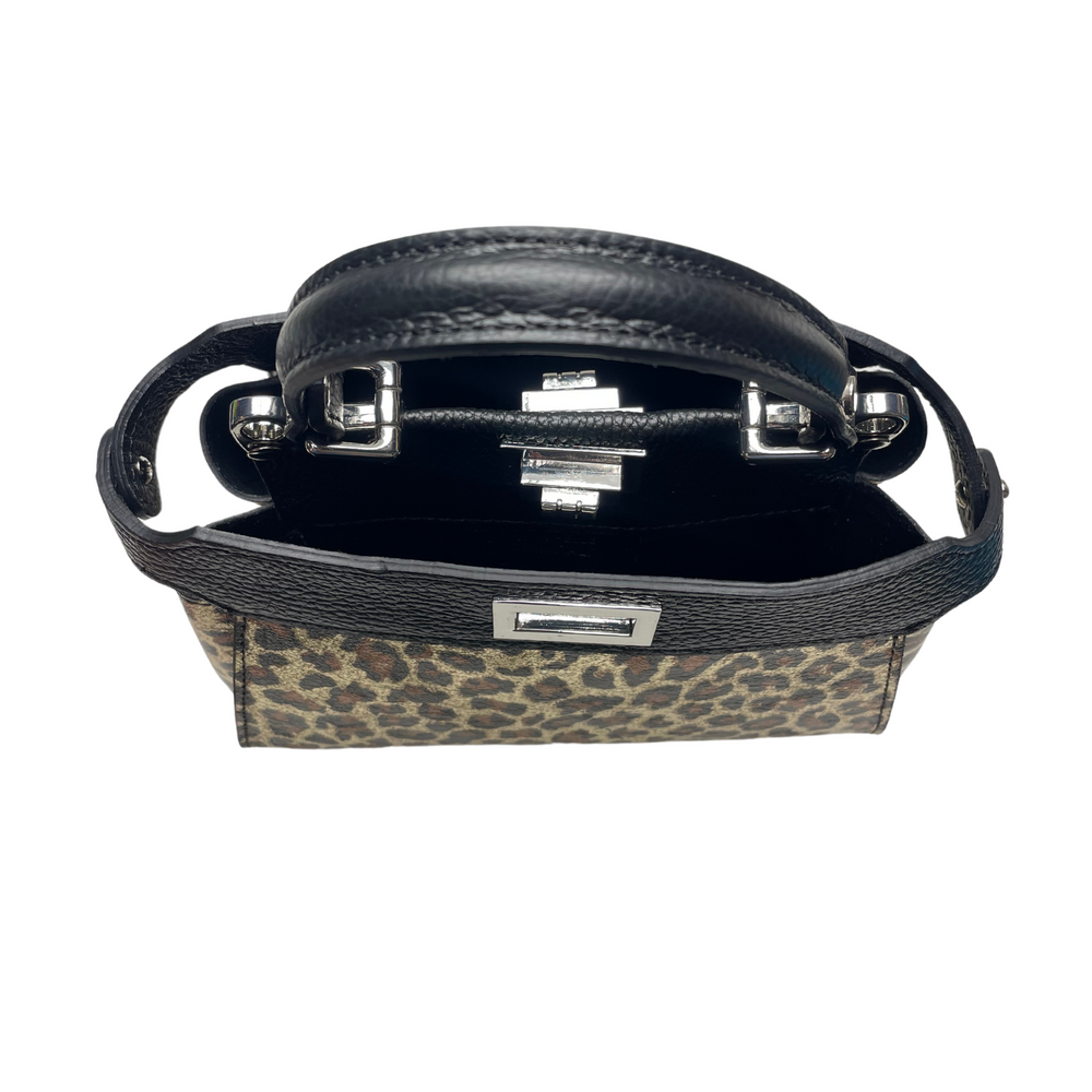 
                      
                        Borsa in vera Pelle "Selvaggia" - Elegante ed essenziale - Stile Animalier
                      
                    