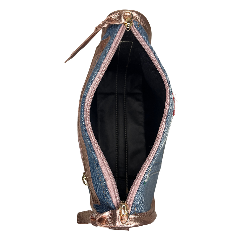 
                      
                        Borsa in vera Pelle "jeans" - Denim e Vera Pelle con Zip - Colore Pelle Laminata Rosa
                      
                    